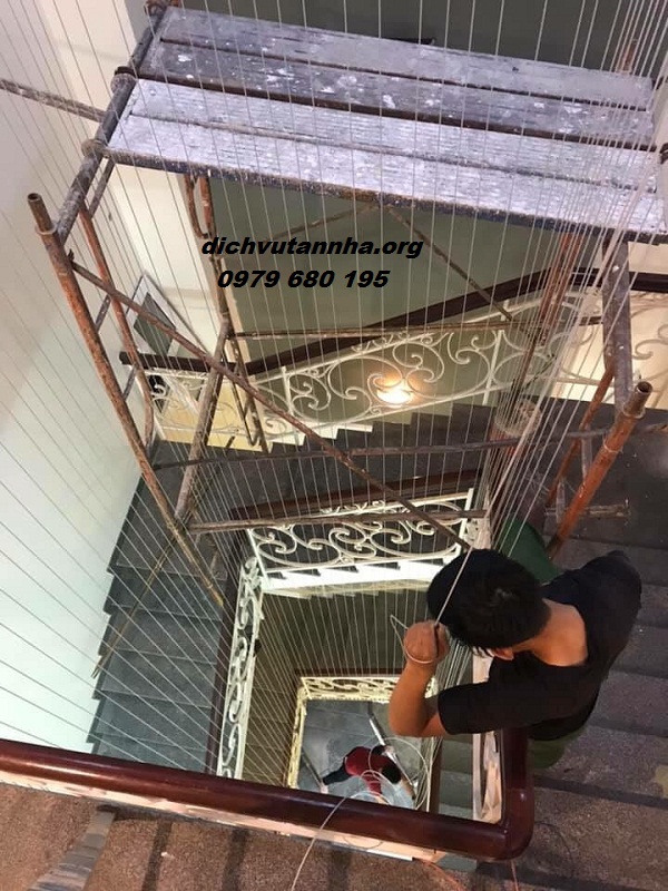 Lắp đặt lưới an toàn cầu thang rẻ đẹp tại phường Xuân La