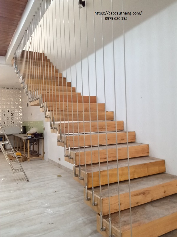 Cáp cầu thang cho thiết kế cầu thang bay mặt bậc gỗ