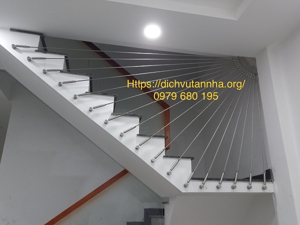 Cáp tăng đơ cầu thang được lắp đặt tại nhiều vị trí ở cầu thang