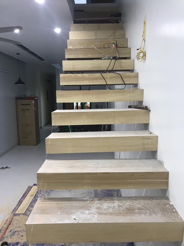 Mặt bậc cầu thang gỗ