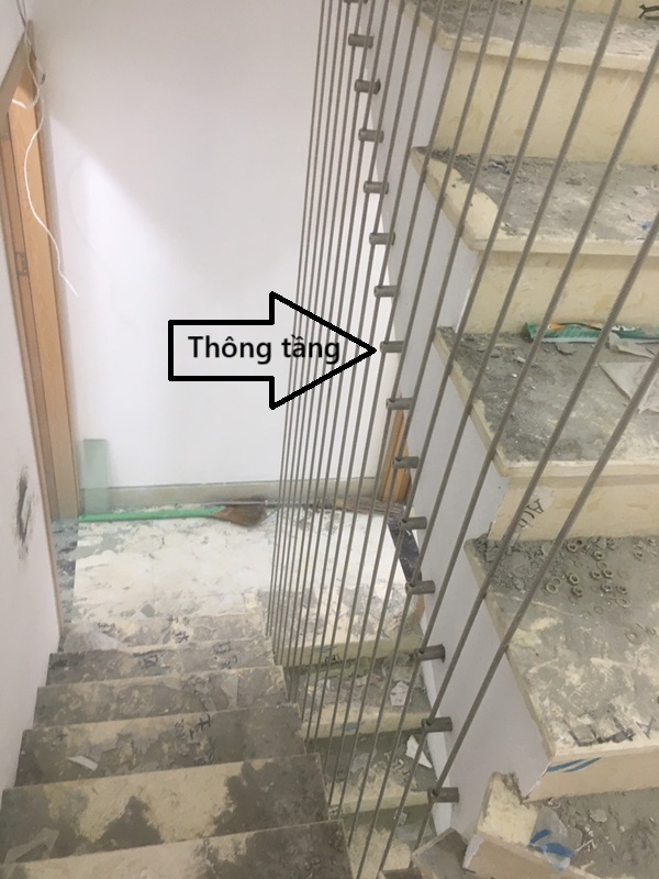 Thông tầng cáp cầu thang