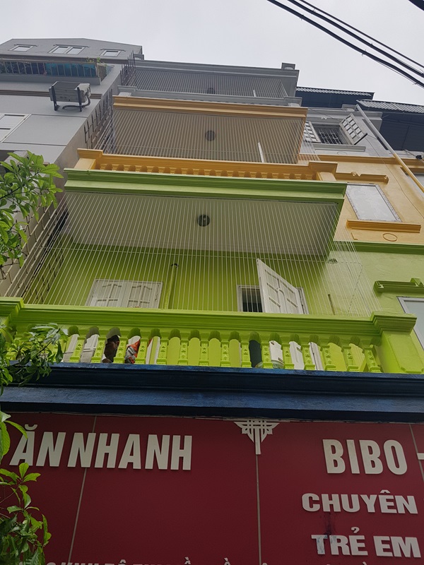Lắp đặt Lưới an toàn chống rơi cho trẻ nhỏ Lắp đặt Lưới an toàn chống rơi cho trẻ nhỏ
